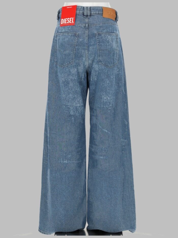 Diesel JEANS "1996 D-SIRE" RELAXED