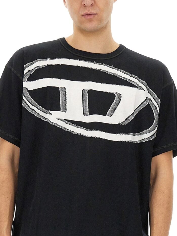 Diesel T-SHIRT WITH MAXI OVAL D