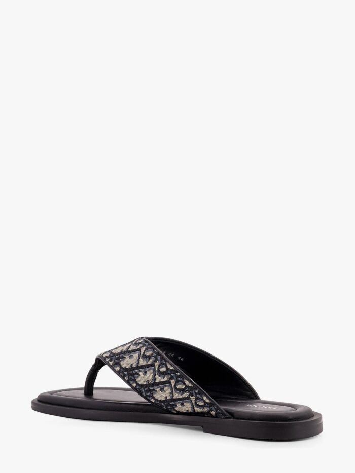 Dior Alias Thong Sandal With Dior Oblique Jacquard Motif