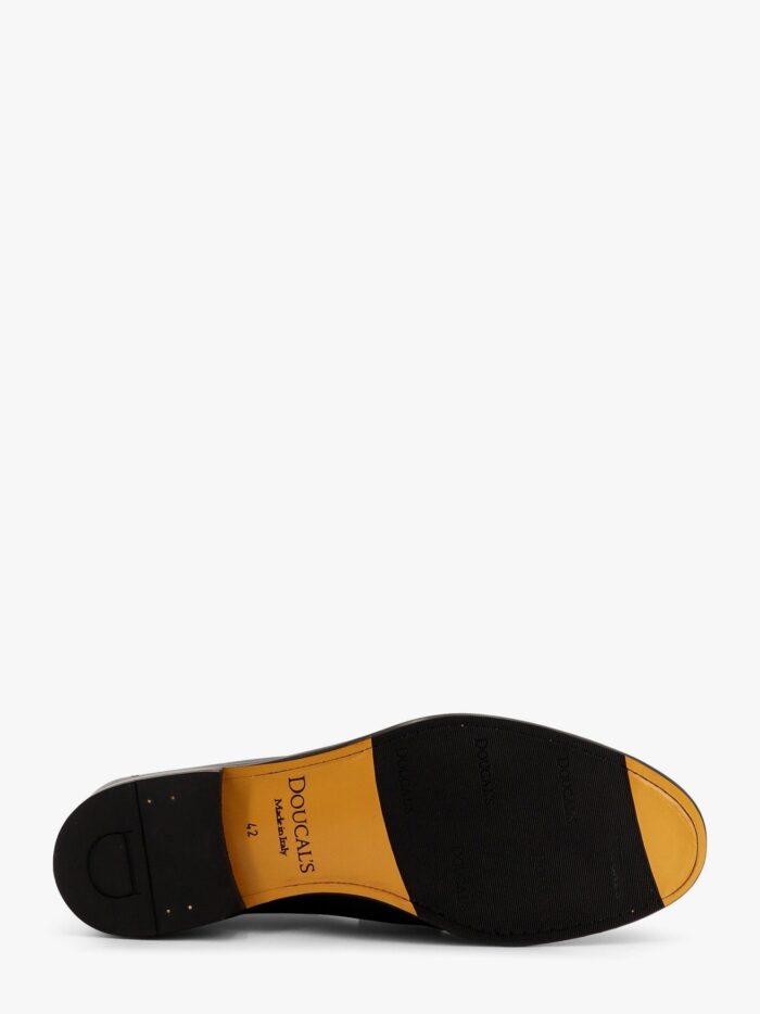 Doucal'S Leather Loafer With Iconic Tassels
