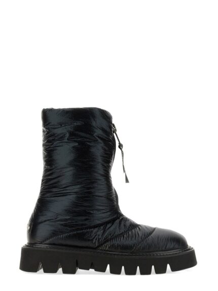 ELENA IACHI AKI BOOT