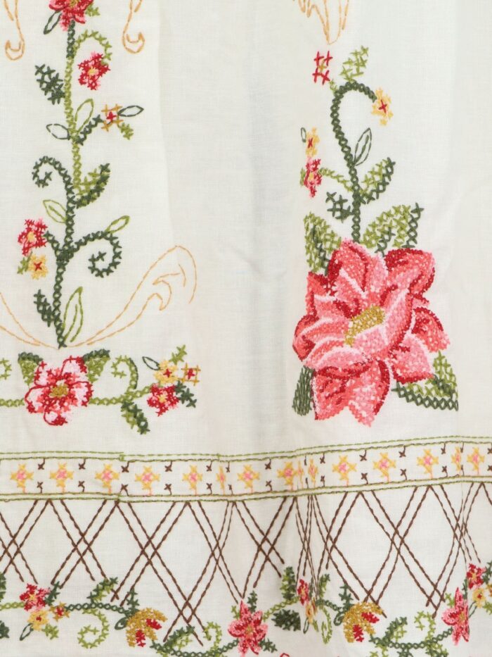 FARM RIO Linen And Viscose Top With Embroidery