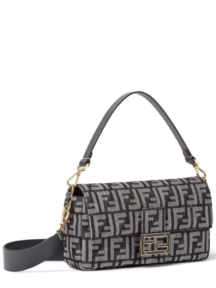 Fendi BAGUETTE" BAG