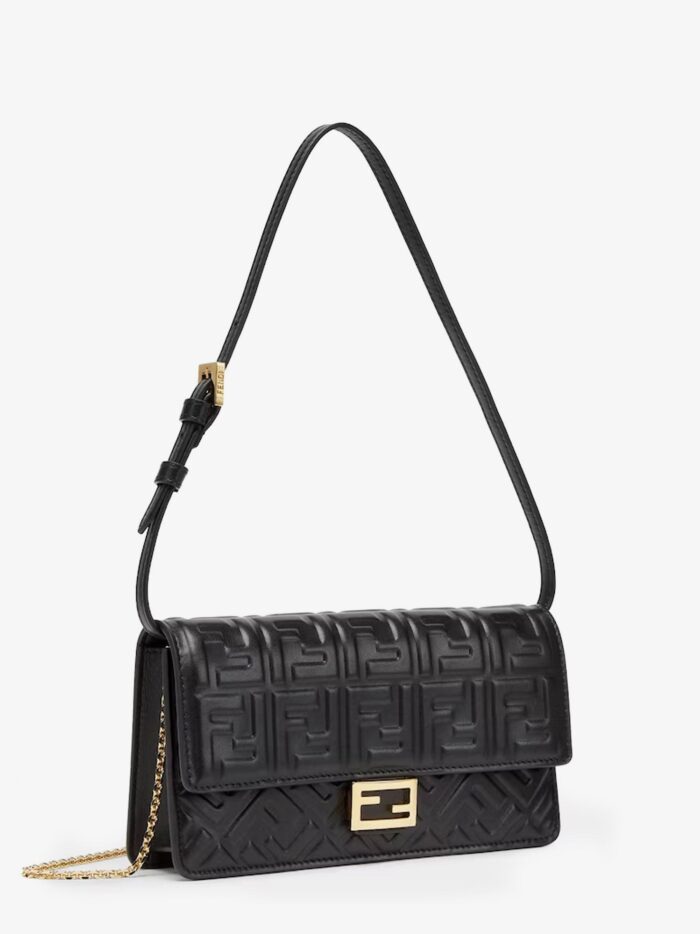 Fendi Baguette Wallet On Chain Leather Shoulder Bag With FF Motif