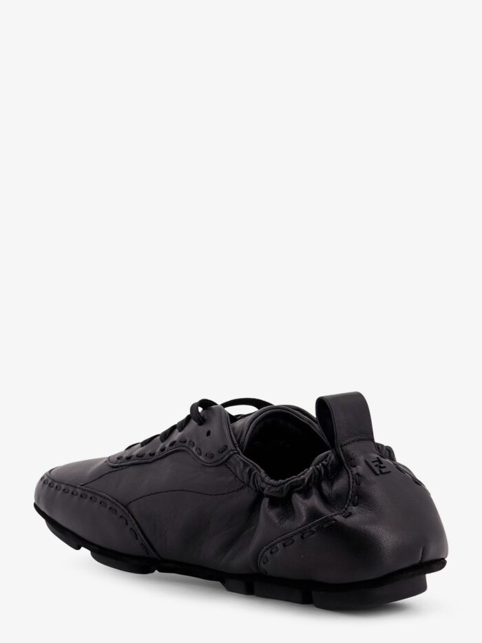 Fendi Fit Leather Sneakers