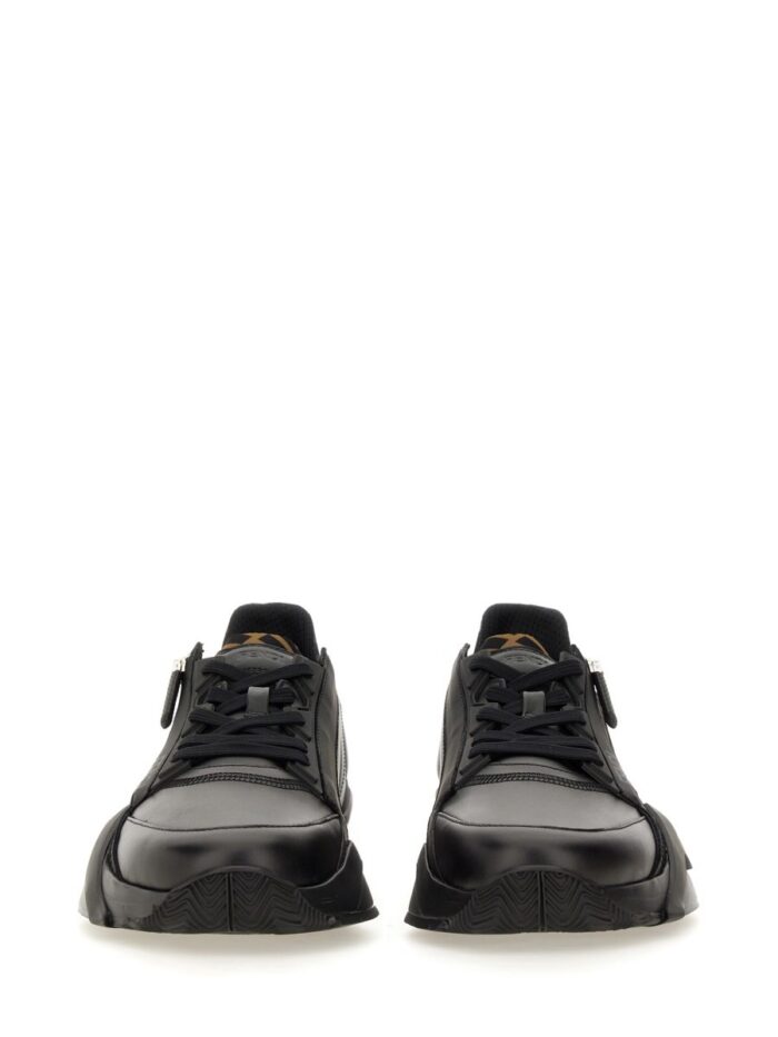 FENDI FLOW SNEAKER
