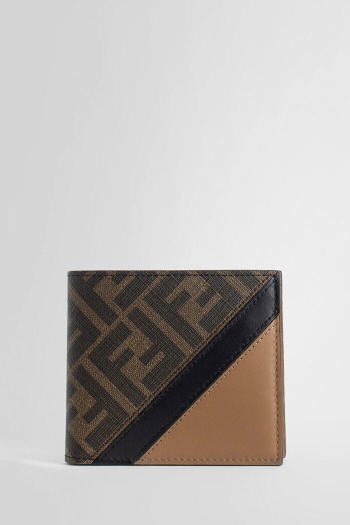 FENDI Logo Bifold Wallet