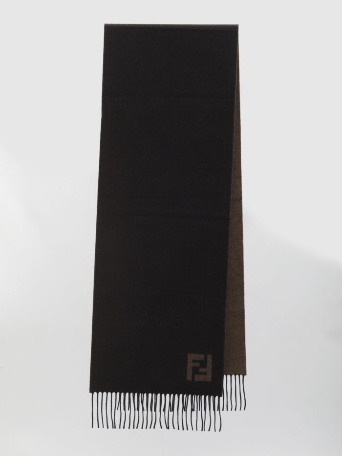 Fendi Scarf FF in wool and cashmere