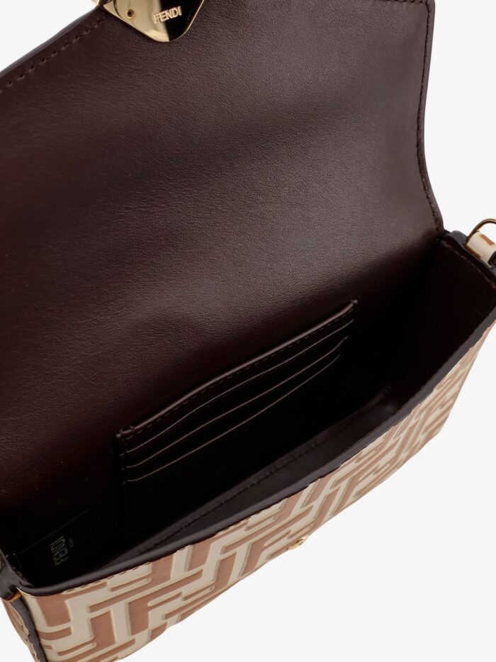 Fendi Wallet On Chain FF Diamonds Leather Shoulder Bag