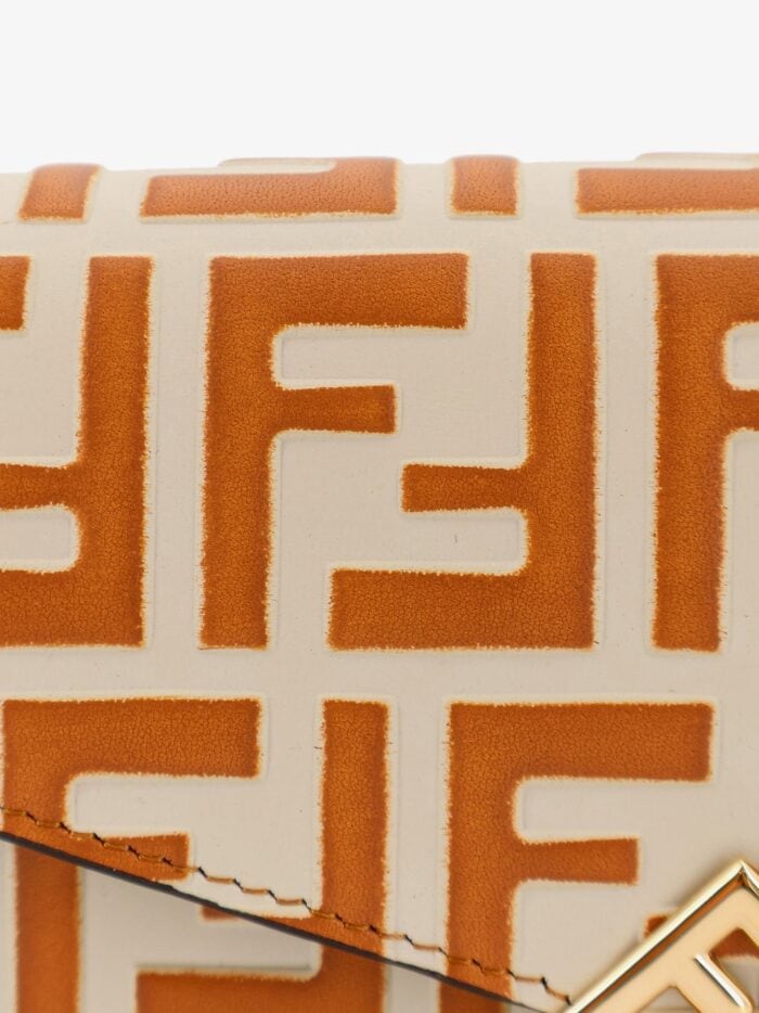 Fendi Wallet On Chain FF Diamonds Leather Shoulder Bag