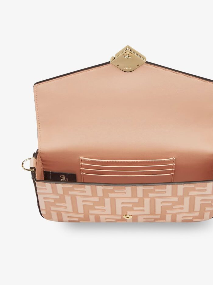Fendi Wallet On Chain FF Diamonds Leather Shoulder Bag