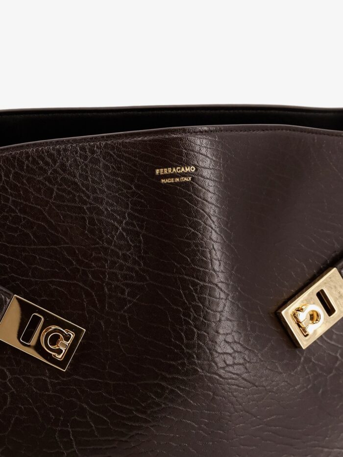 Ferragamo Hug Leather Shoulder Bag With Logo On The Front