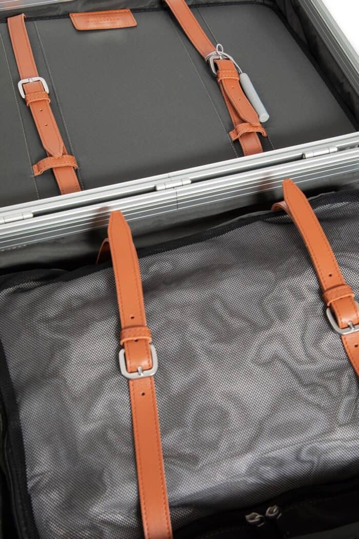 FPM Bank Zip Deluxe Spinner 55 Suitcase