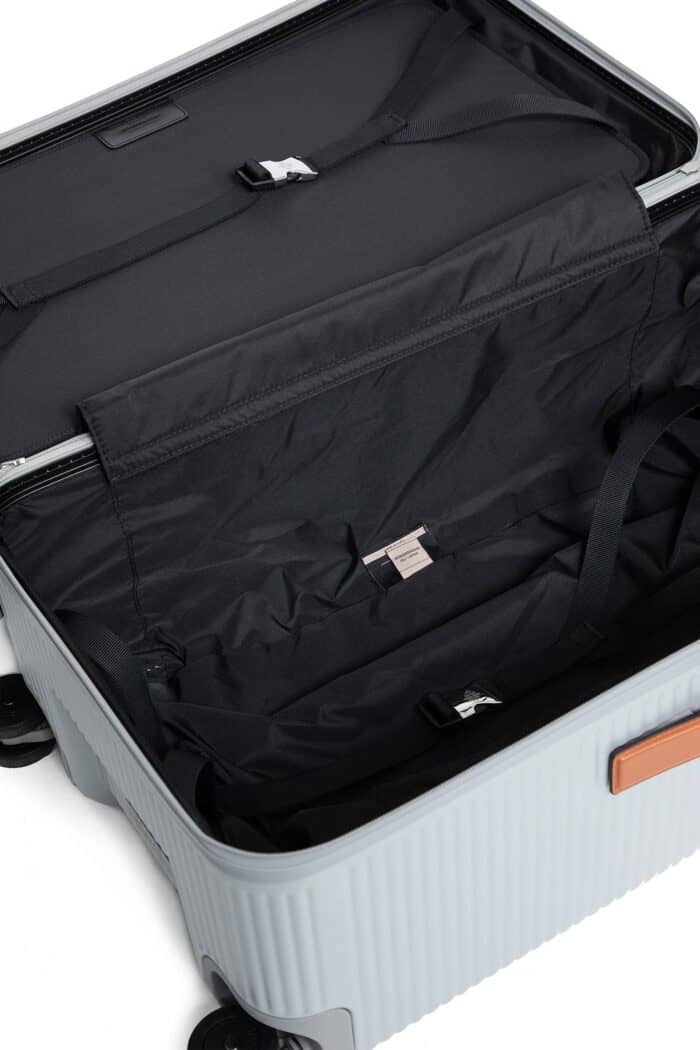 FPM Bank Zip Deluxe Trunk On Wheels