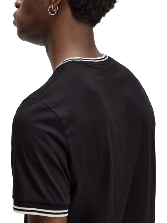 FRED PERRY DOUBLE STRIPE T-SHIRT