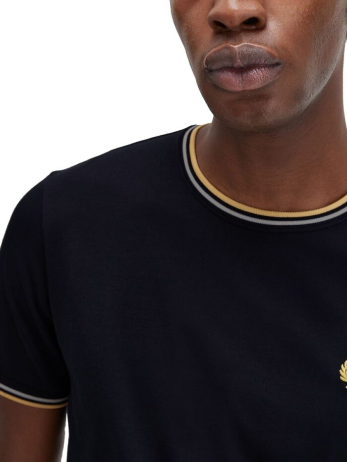 FRED PERRY DOUBLE STRIPE T-SHIRT