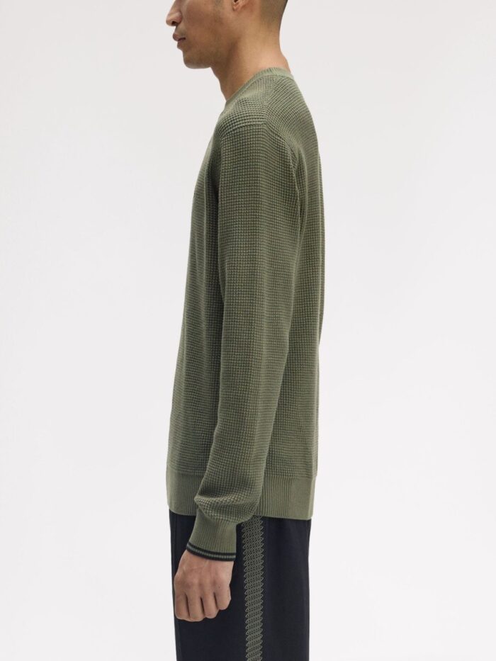 FRED PERRY KNIT WITH EMBOSSED WORK