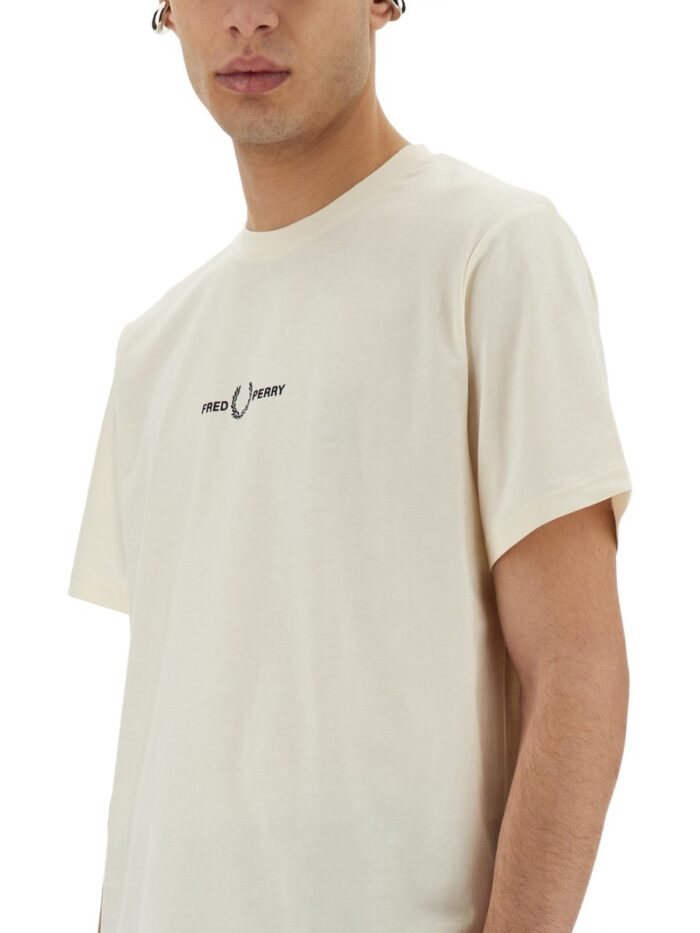 FRED PERRY T-SHIRT WITH LOGO EMBROIDERY
