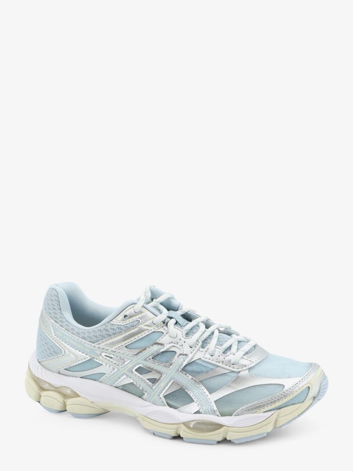 Asics Gel-Cumulus 16 Mesh Sneakers With Contrasting Inserts