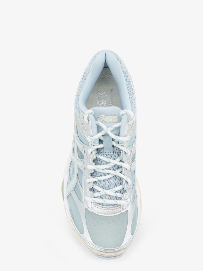 Asics Gel-Cumulus 16 Mesh Sneakers With Contrasting Inserts