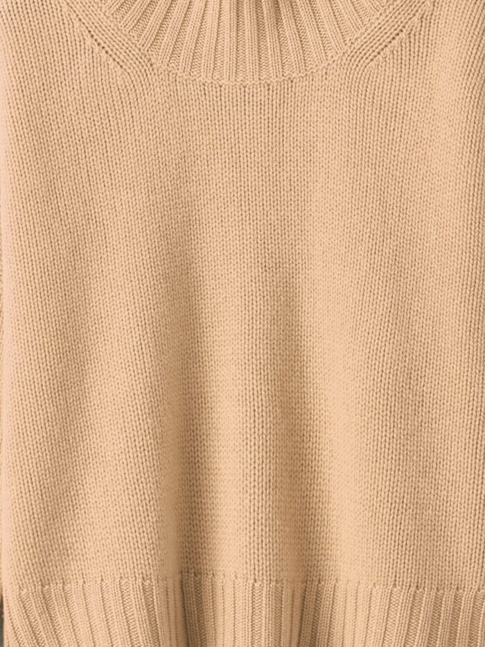 SOFT GOAT Girlfriend Cashmere Turtleneck