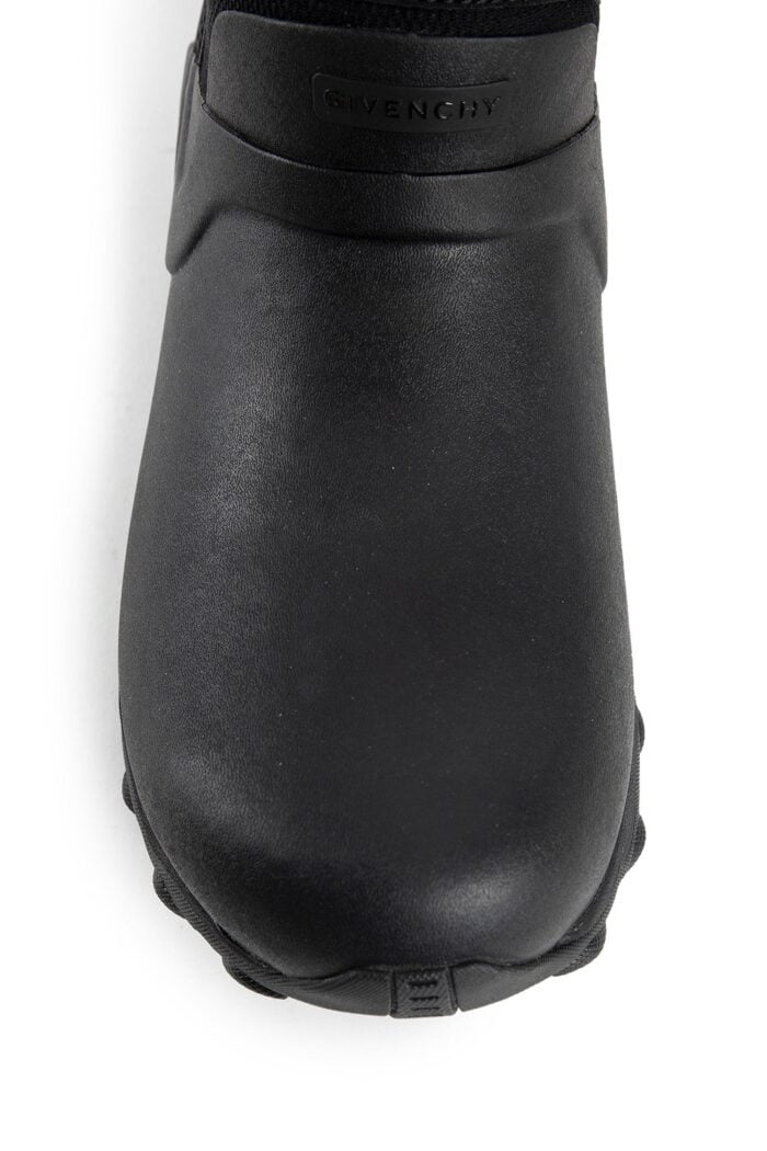 GIVENCHY Bogs Chelsea Boots In Rubber And Neoprene