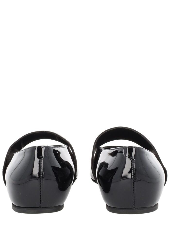 Givenchy "SLICED SQUARE" DANCER