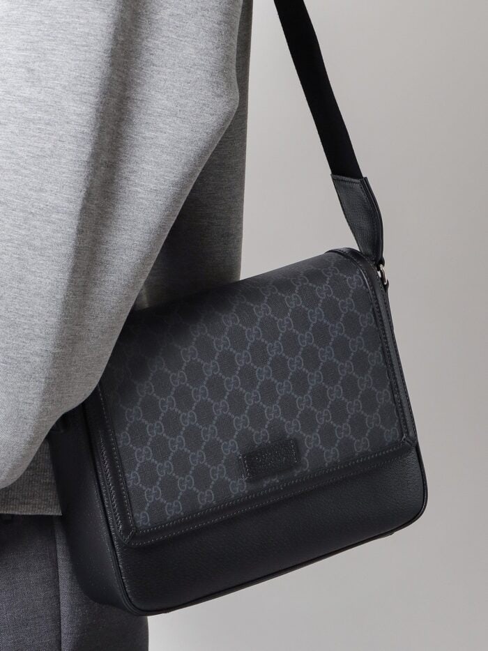 Gucci Gg Supreme And Leather Shoulder Bag With Frontal Patch