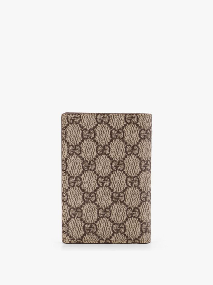 Gucci Gg Supreme Fabric Passport Case