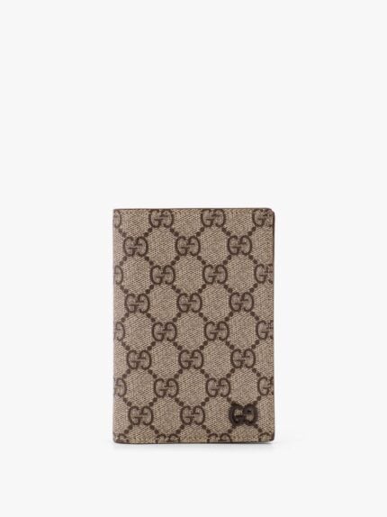 Gucci Gg Supreme Fabric Passport Case