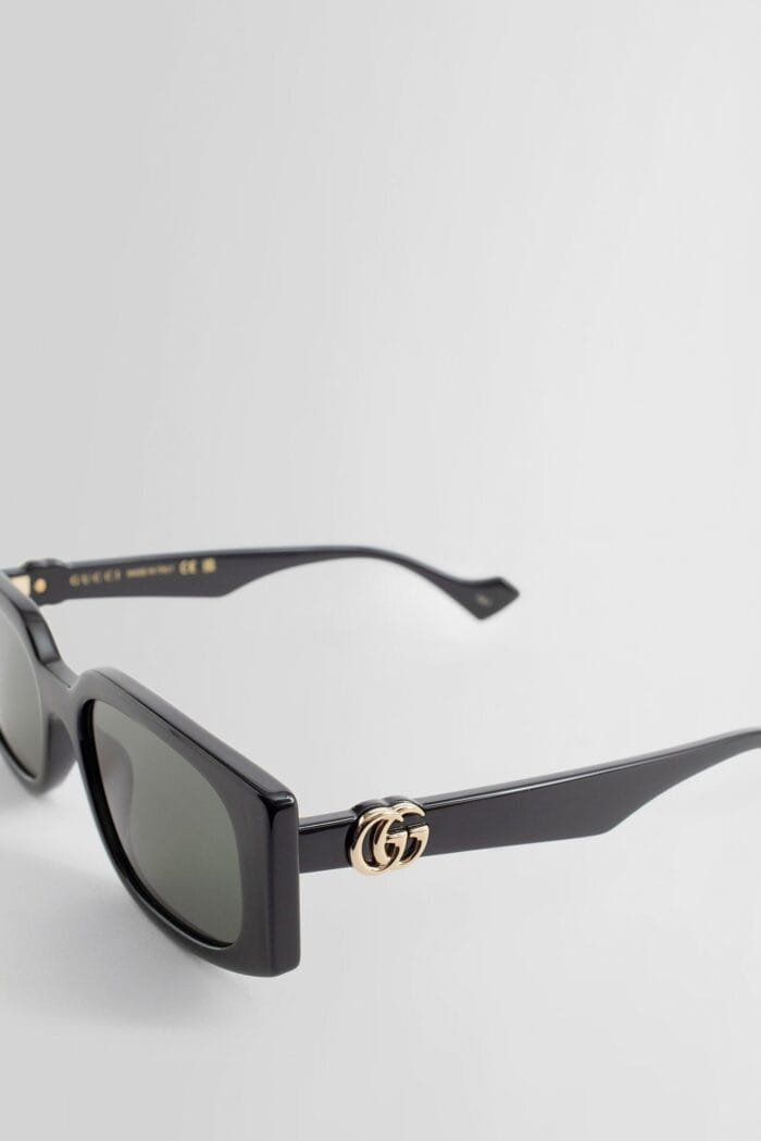 GUCCI Rectangular Frame Sunglasses