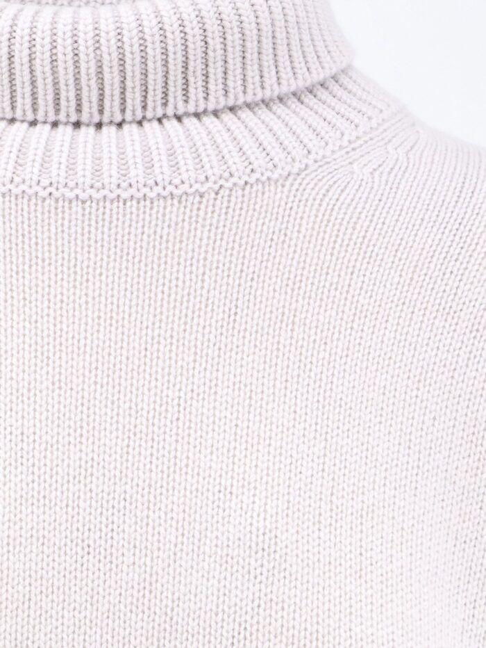 LISA YANG Heidi Cashmere Turtleneck