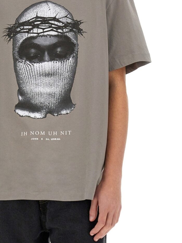 IH NOM UH NIT CROWN MASK PRINT T-SHIRT