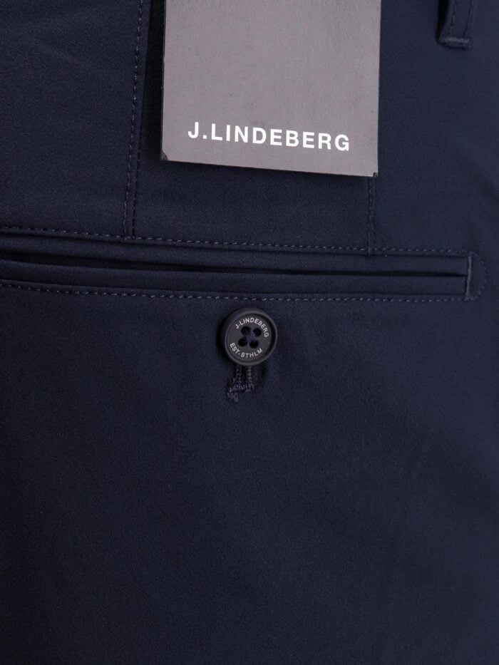 J.LINDEBERG BERMUDA SHORTS