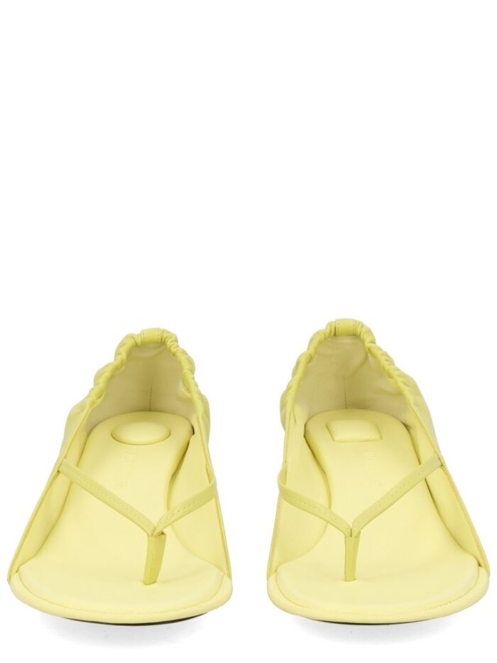 JACQUEMUS SANDALO CON TACCO