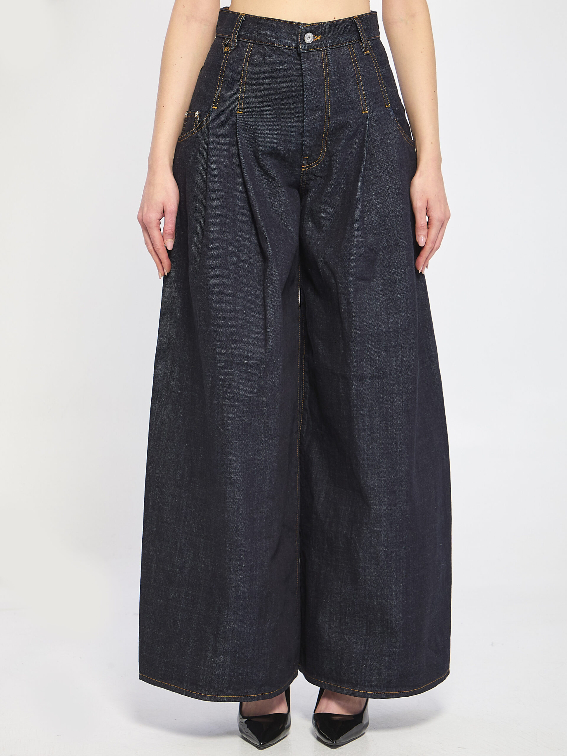 Jacquemus Souro de-Nimes denim pants