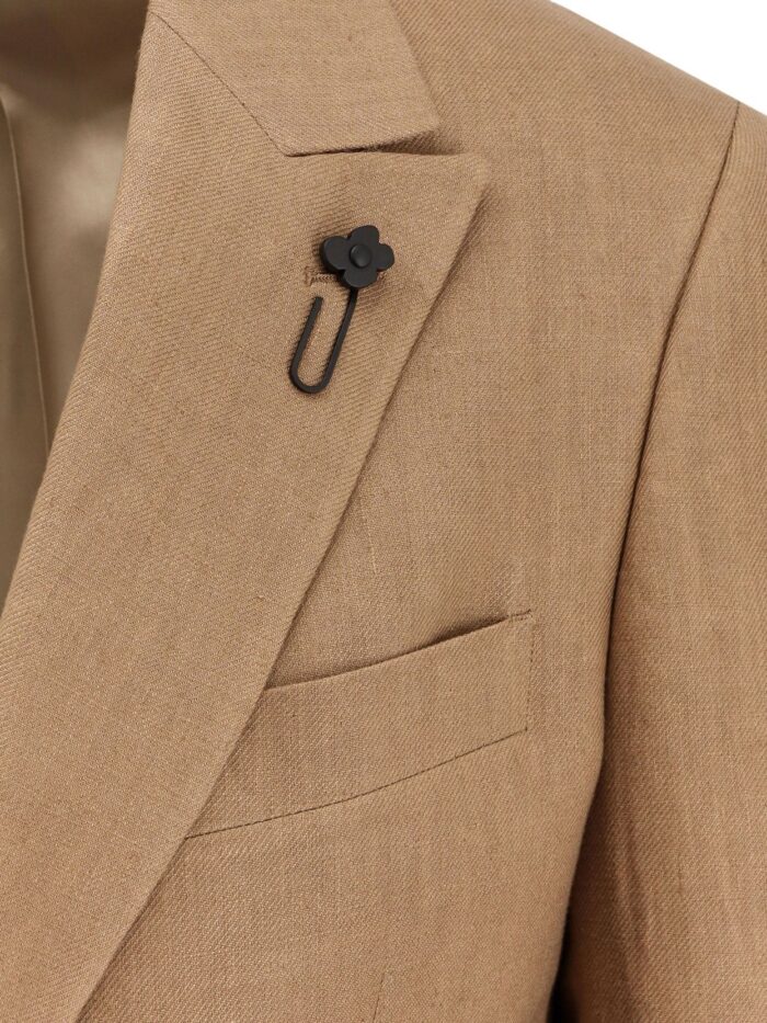 Lardini Feeling Linen Suit With Removable Iconic Brooch