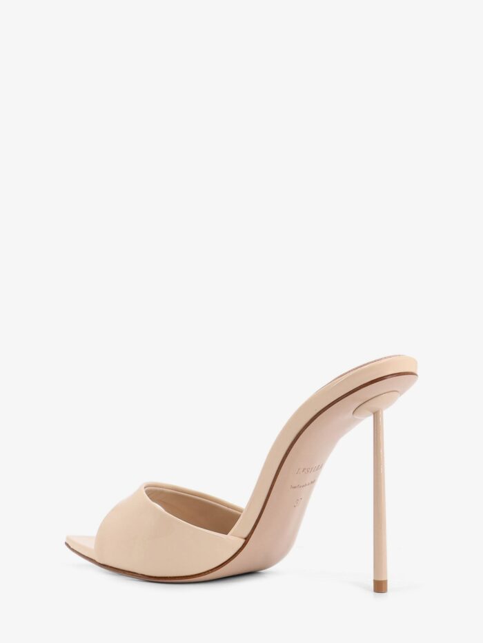 LE SILLA Bella Patent Leather Sandals