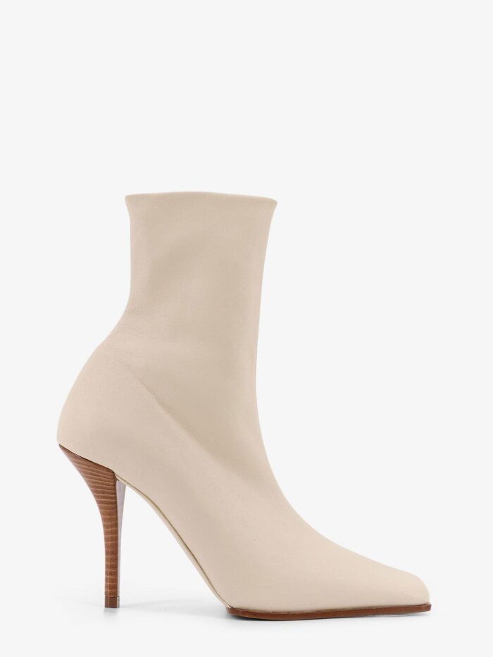 alaia leather boots Alaia Leather Boots