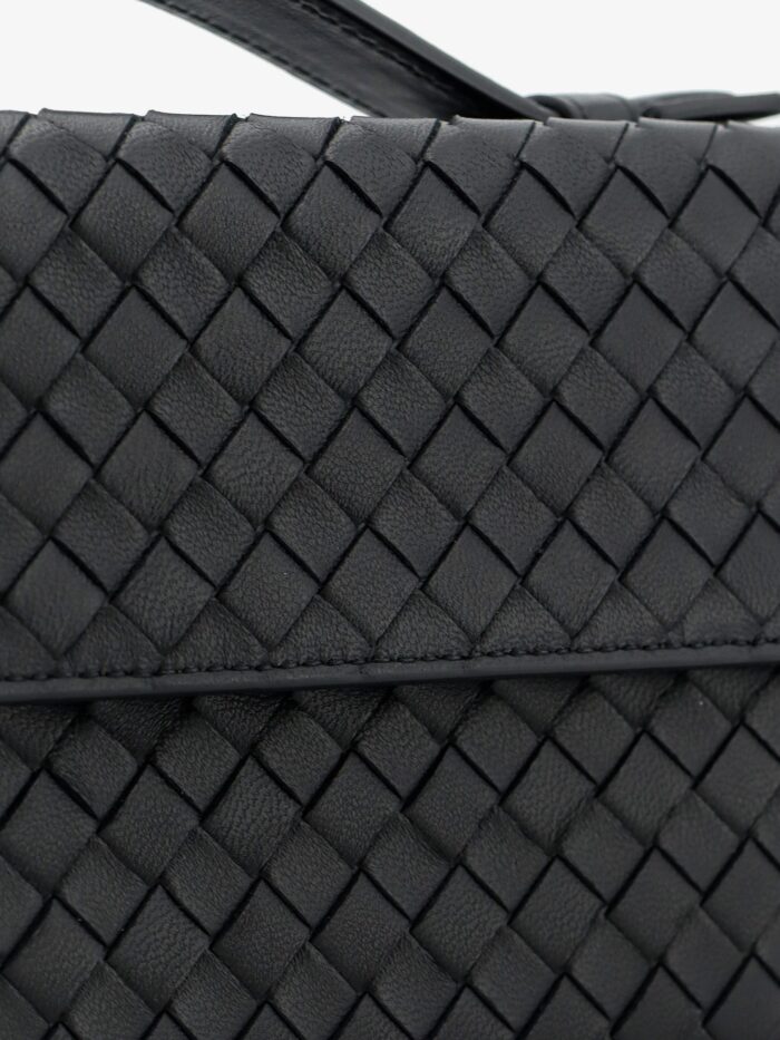 Bottega Veneta Leather Wallet With Intrecciato Pattern