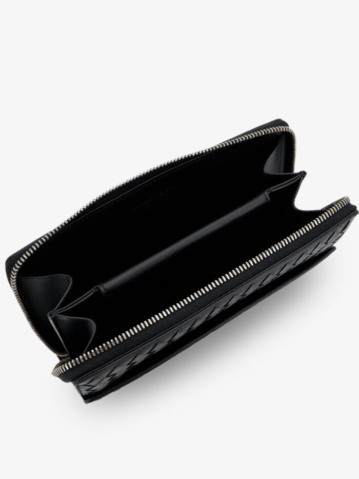 Bottega Veneta Leather Wallet With Intrecciato Pattern