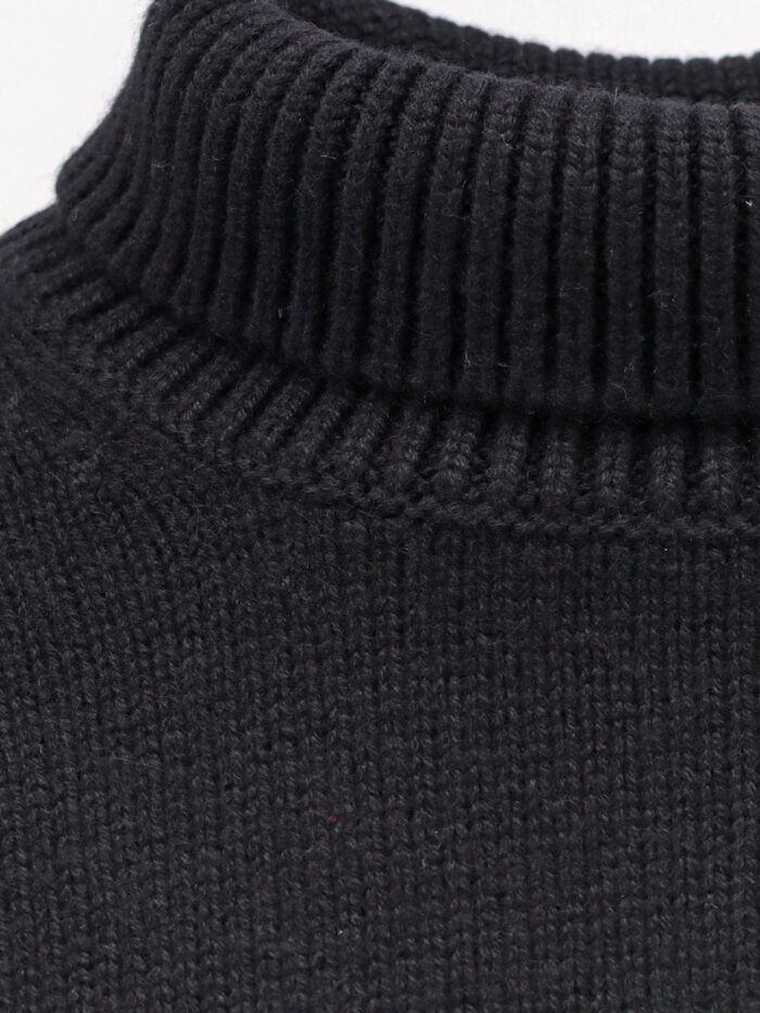 LISA YANG Heidi Cashmere Turtleneck