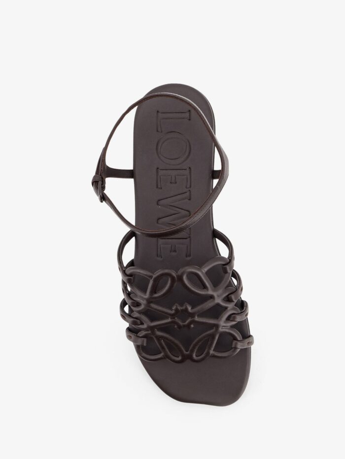 LOEWE Paula's Ibiza -Petal Leather Sandals With Anagram Logo On The Front