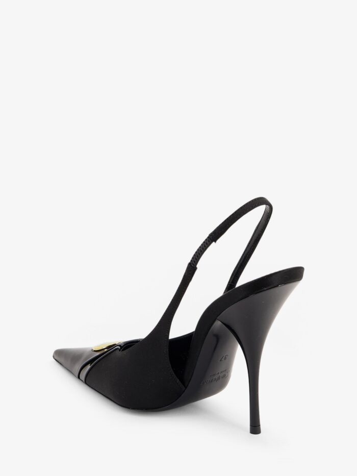 Saint Laurent Louis Patent Leather Pumps With Logo Tag