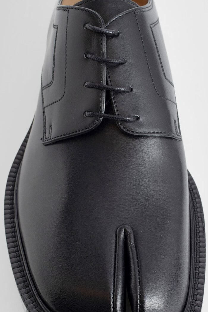 MAISON MARGIELA Tabi Derby Loafer