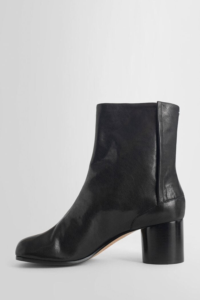 MAISON MARGIELA Tabi Leather Boots