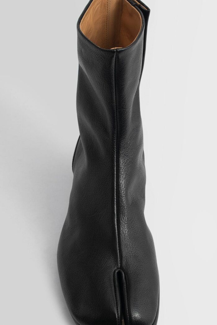 maison margiela vintage leather tabi boots MAISON MARGIELA Vintage Leather Tabi Boots