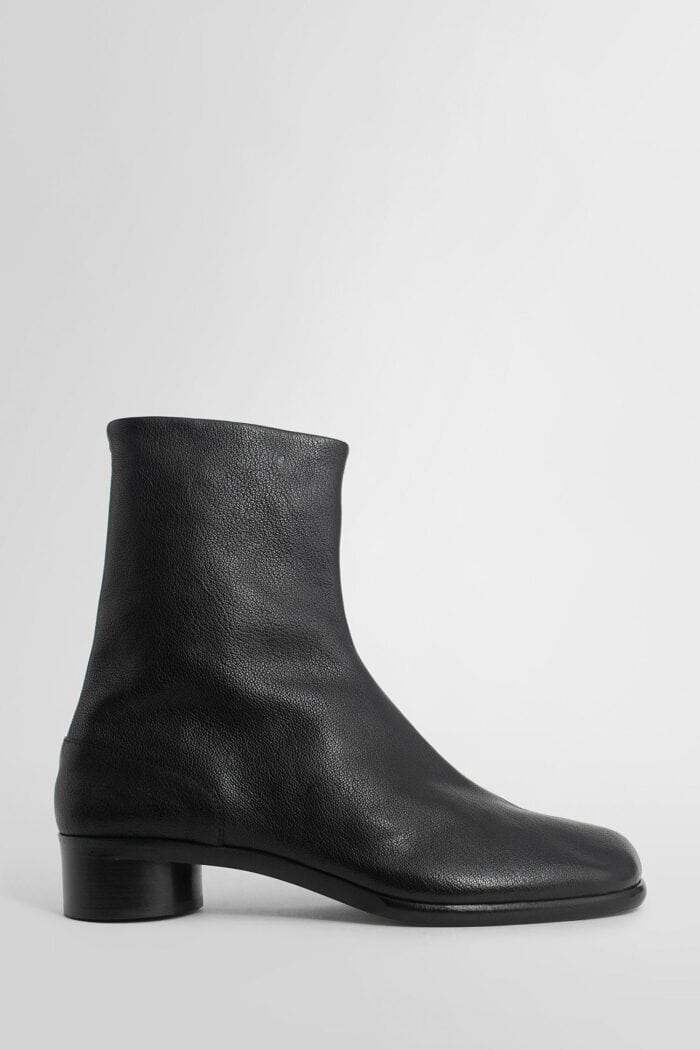 maison margiela vintage leather tabi boots MAISON MARGIELA Vintage Leather Tabi Boots
