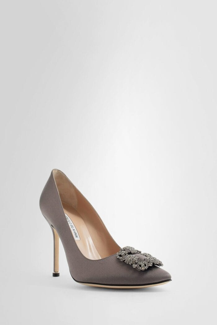 MANOLO BLAHNIK Hangisi 105 Satin Jewel Buckle Pumps