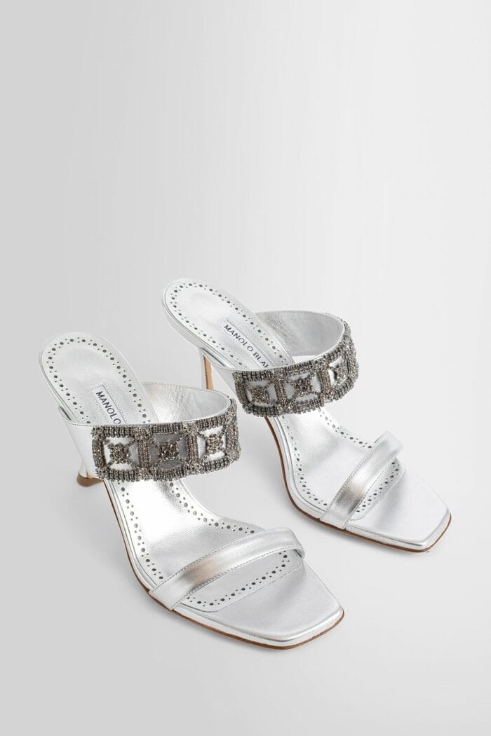 manolo blahnik larapa 90 nappa leather embellished mules MANOLO BLAHNIK Larapa 90 Nappa Leather Embellished Mules